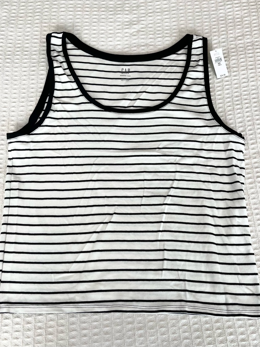 GAP Black & White Striped Scoop Neck Modern Tank NWT XXL tall